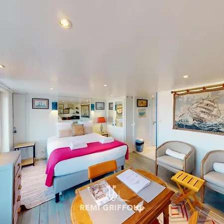 Racing The Wind Apartament *