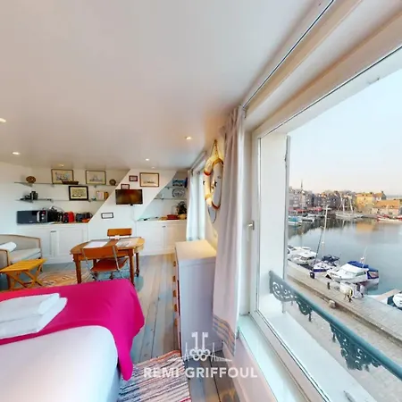 公寓 Racing The Wind